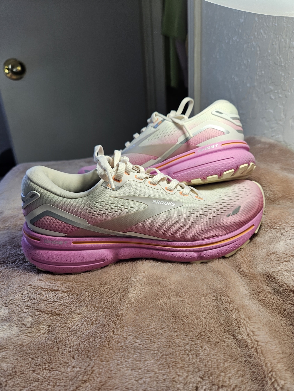 Brooks Women's -Size 6.5 US,Pink Running Shoes - Cushioned Support